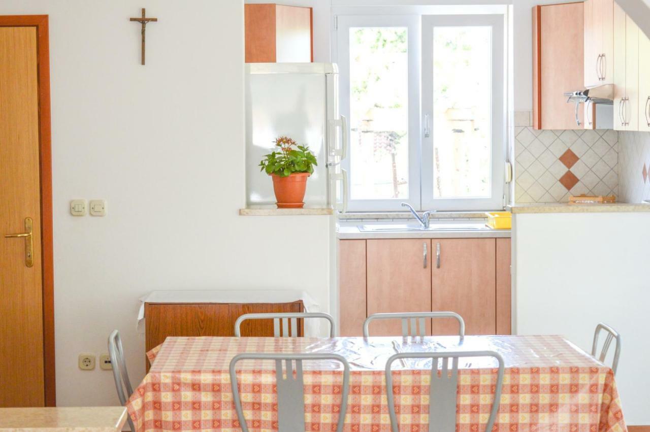 Apartment And Room Borka & Marko Mali Losinj Exterior photo
